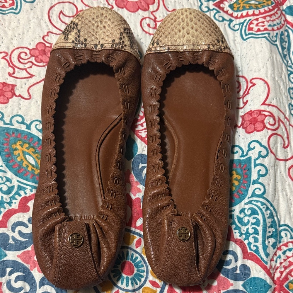 Tory Burch Brown Leather Flats with Snakeskin Accent